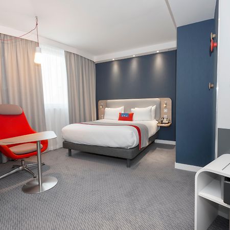 Holiday Inn Express Paris - Velizy By Ihg Luaran gambar