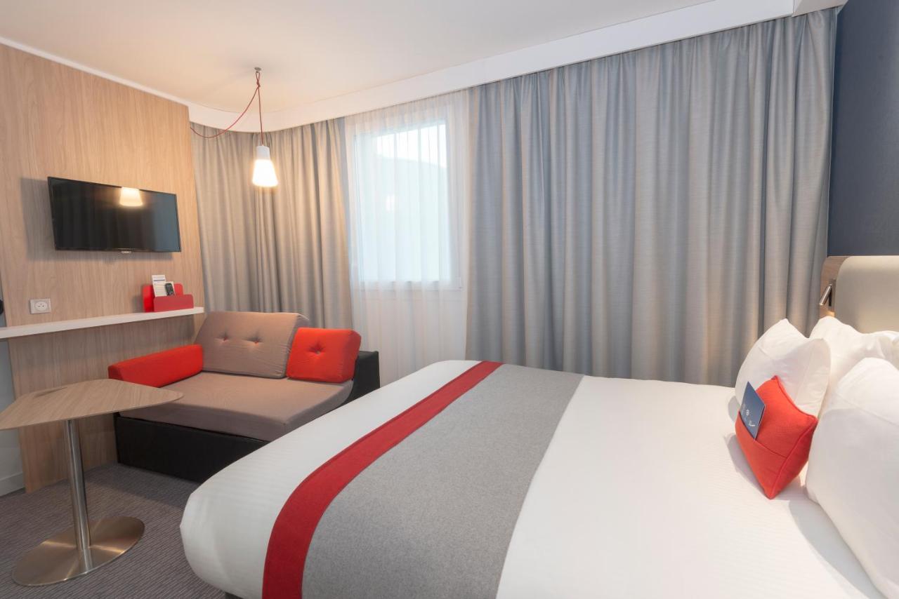 Holiday Inn Express Paris - Velizy By Ihg Luaran gambar