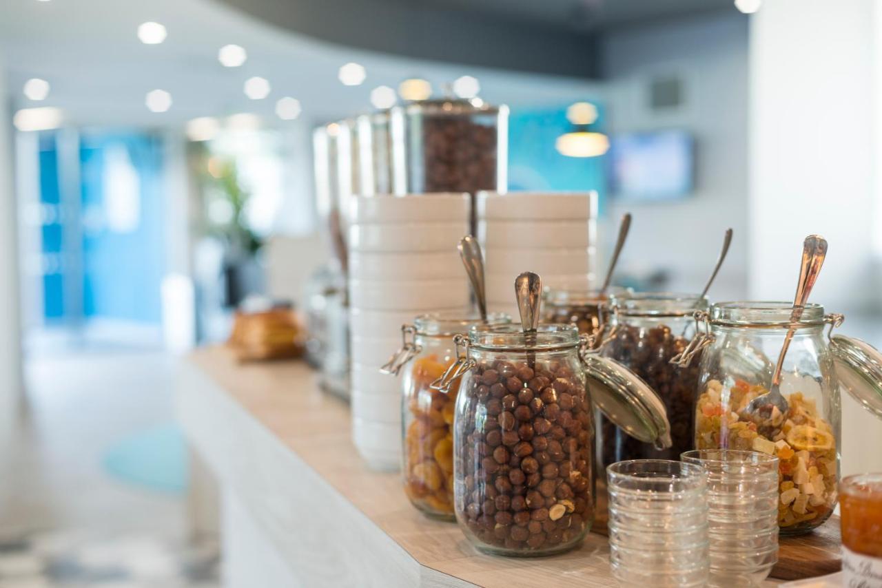 Holiday Inn Express Paris - Velizy By Ihg Luaran gambar