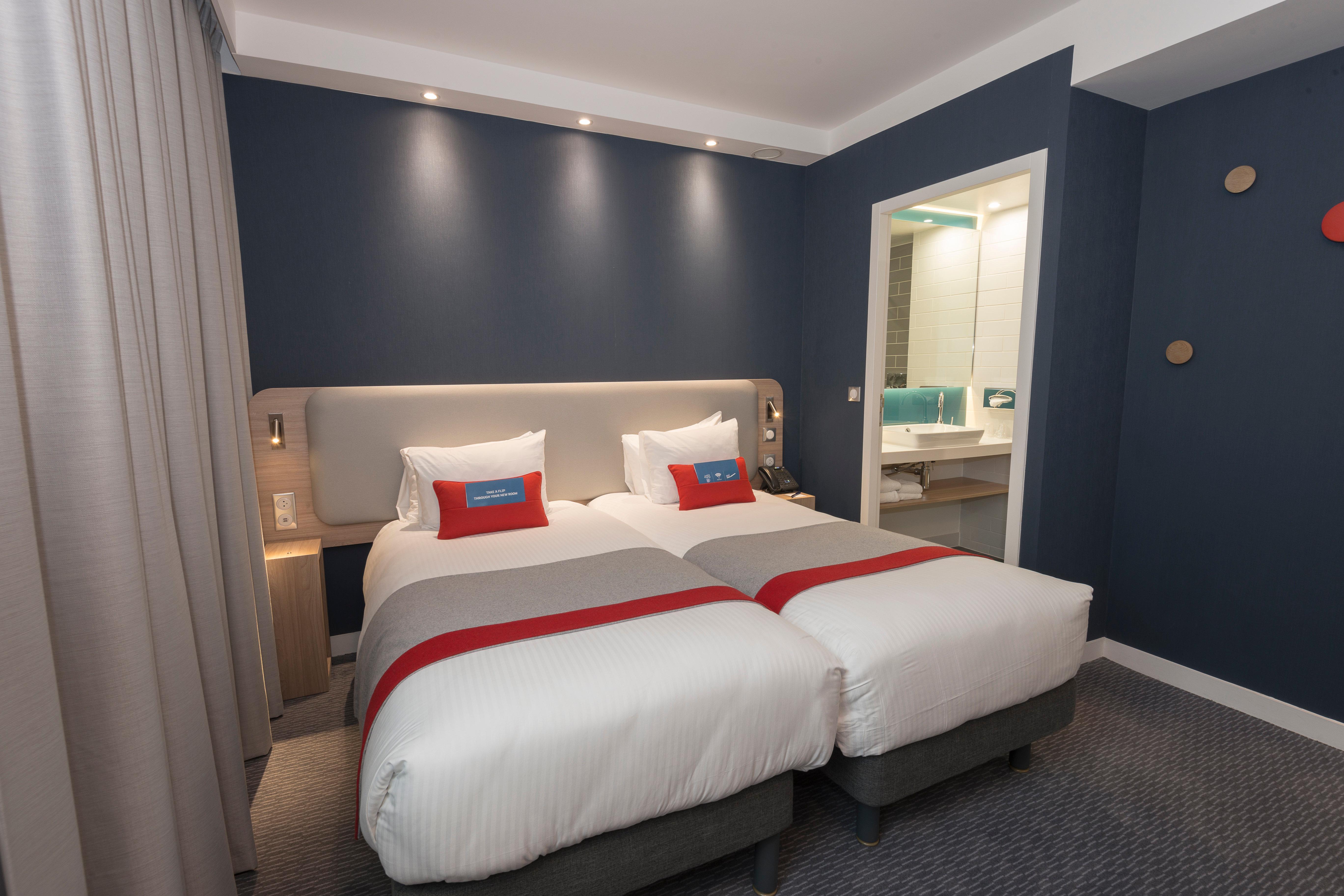 Holiday Inn Express Paris - Velizy By Ihg Luaran gambar